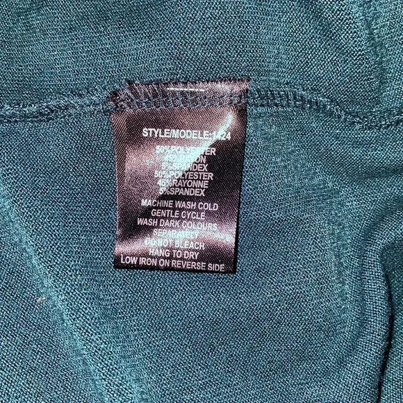 Magazine Olive Green knit V high neck  Top Sz L - Picture 8 of 10